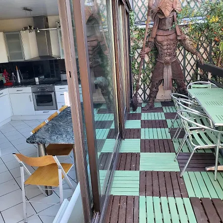 Penthouse Champs Elysees Above 5 Stars Berri Champs Elysees Apartament Paryż