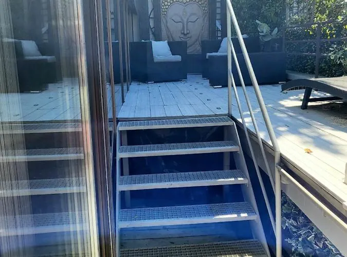 Penthouse Champs Elysees Above 5 Stars Berri Champs Elysees *